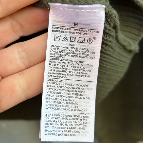 Gap Khaki Crochet Sweater, BNWT, size M - Picture 10 of 10